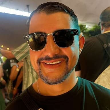 Patron_Wolf